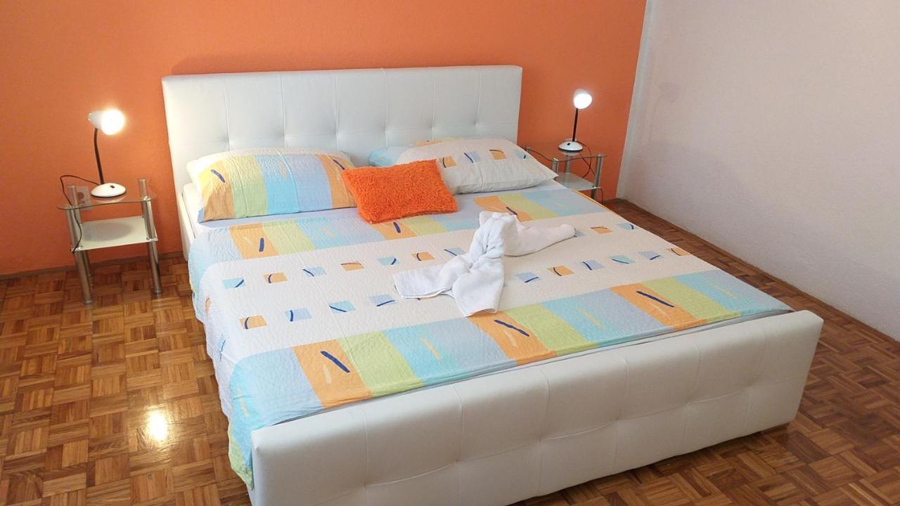Jan 1 Apartment Pula